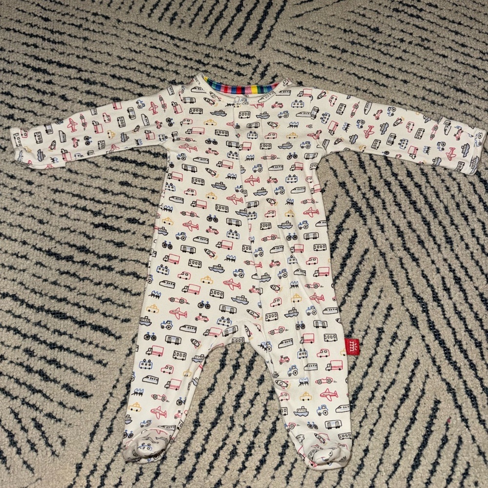 Magnetic Me newborn footie